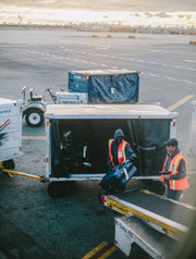 matkalaukun rikkoutuminen lennolla