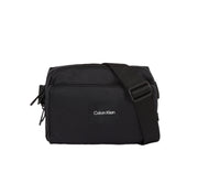 Calvin klein olkalaukku musta kangas