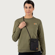 Fjallraven pocket puhelinlaukku musta olalla