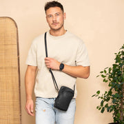 Chesterfield pieni musta olkalaukku Hamilton