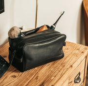 Stacey chesterfield brand toilettilaukku musta nahka