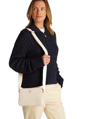 Tommy hilfiger Logotape kameralaukku olkalaukku vaalea