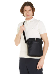 Tommy hilfiger corporate reporter miesten iso olkalaukku