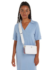 Tommy hilfiger esssntial kameralaukku olkalaukku valkoinen