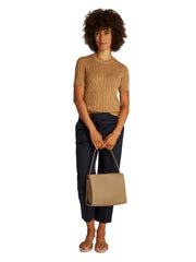 Tommy hilfiger legasy keskikokoinen olkalaukku beige safari