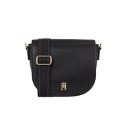 Tommy hilfiger olkalaukku musta saddle bag