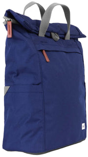 Tummansininen roka reppu iso london