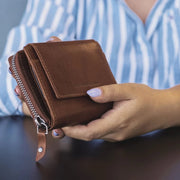 nahkalompakko chesterfield hanoi konjakinruskea