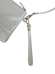 pieni pigeon olkalaukku rannehihnalla hopea