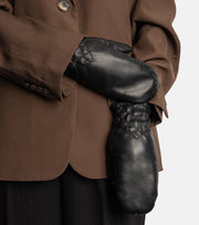 redesigned elke kintaat musta nahka