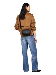 tommy hilfiger kameralaukku olkalaukku chic musta