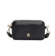 tommy hilfiger musta olkalaukku chic kameralaukku
