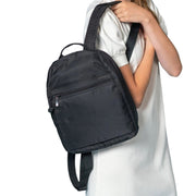 musta hedgren vogue l nylon reppu