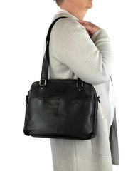 musta nahkainen laukku bilbao chesterfield