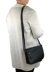 musta nahkalaukku coco chesterfield