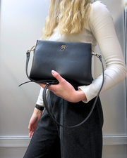 Tommy Hilfiger Legacy pieni olkalaukku musta