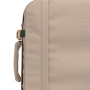CabinZero classic cabin 44l matkareppu vaalea iso reppu Cebu Sand
