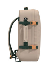 CabinZero classic vaalea cabin 44l matkareppu iso reppu Cebu Sand