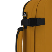 Cabin Zero keltainen Tech pieni matkareppu 28l reppu orange chill