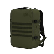 Cabin Zero military matkareppu vihreä etuviistosta