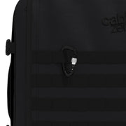 CabinZero musta military matkustusreppu reppu 36l keskikokoinen allblack
