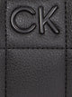 Calvin Klein square quilt pieni olkalaukku musta juhlalaukku