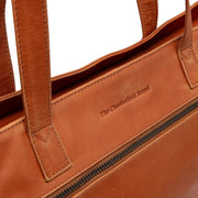 Chesterfield Brand Osira iso olkalaukku nahka konjakinruskea ruskea logo