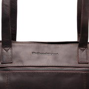 Chesterfield Brand Osira iso olkalaukku nahka tummanruskea ruskea logo