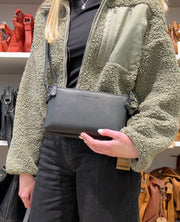 Chesterfield Sisli pieni nahkainen musta olkalaukku