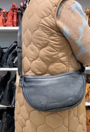 Chesterfield Clarita nahkainen olkalaukku musta