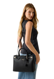 Guess Gregoria musta Girlfriend käsilaukku