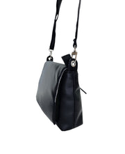 Helka Pigeon pieni olkalaukku musta