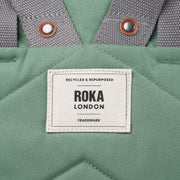 Roka London Finchley canvas pieni vihreä reppu frost