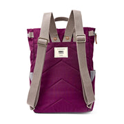Roka London Finchley keskikokoinen reppu Cherry Lacquer violetti takaa