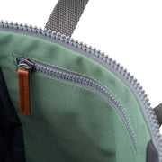 Roka london reppu finchley vihreä canvas keskikokoinen frost