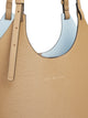 Tommy Hilfiger Modern tote olkalaukku läheltä