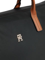 Tommy Hilfiger Popette Weekender musta iso olkalaukku kangas