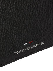 Tommy hilfiger nahkalompakko premium cc musta iso