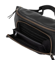 Treats Fanni musta vyölaukku nahka