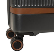 musta Chesterfield Brand Zuna lentolaukku etutaskulla urban graphite