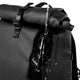 musta Zeeksack rolltop matkustusreppu matkareppu 21l reppu