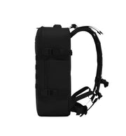 musta allblack CabinZero military matkustusreppu reppu 36l keskikokoinen