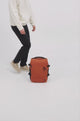 Samsonite 2FIT underseat reppu matkustureppu rust oranssi video