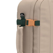 vaalea CabinZero classic cabin 44l matkareppu iso reppu Cebu Sand