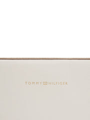 vaalea logotape tommy hilfiger olkalaukku kameralaukku