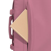 vaaleanpunainen CabinZero classic keskikokoinen cabin reppu 36l pinkki matkareppu rosa