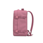vaaleanpunainen cabinzero 8litrainen matkustusreppu rosa pieni reppu