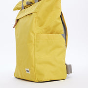 kirkkaankeltainen roka london reppu sustainable